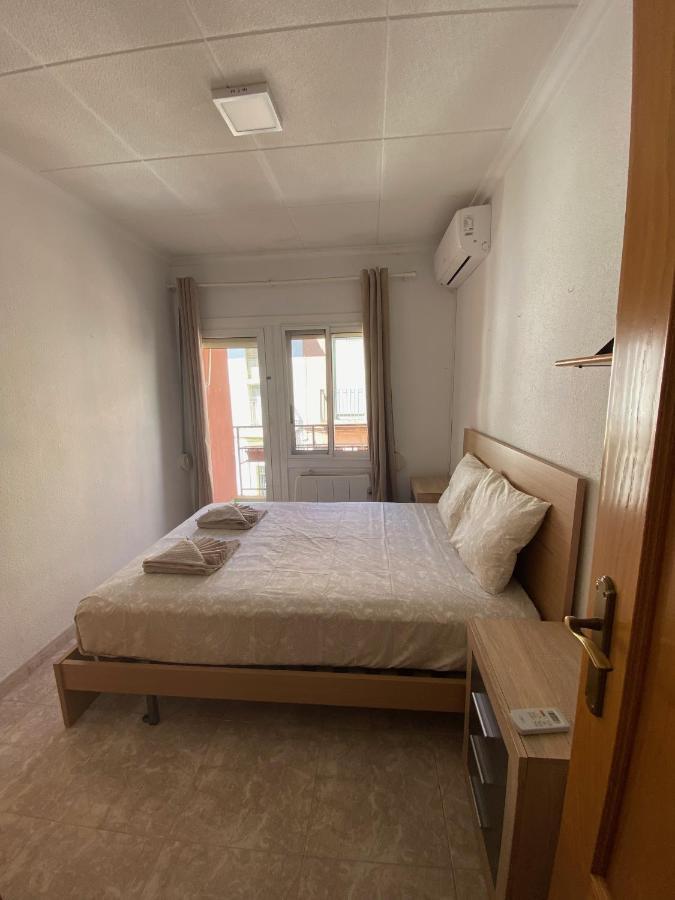 Cozy Apartment In Centre Of Alicante Near Plaza De Toros Luaran gambar