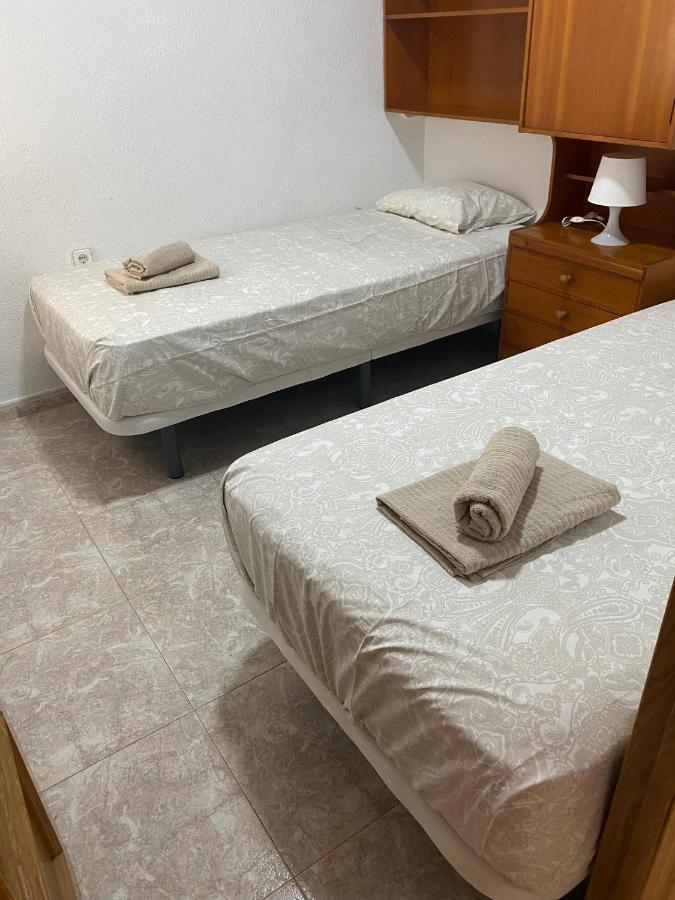 Cozy Apartment In Centre Of Alicante Near Plaza De Toros Luaran gambar