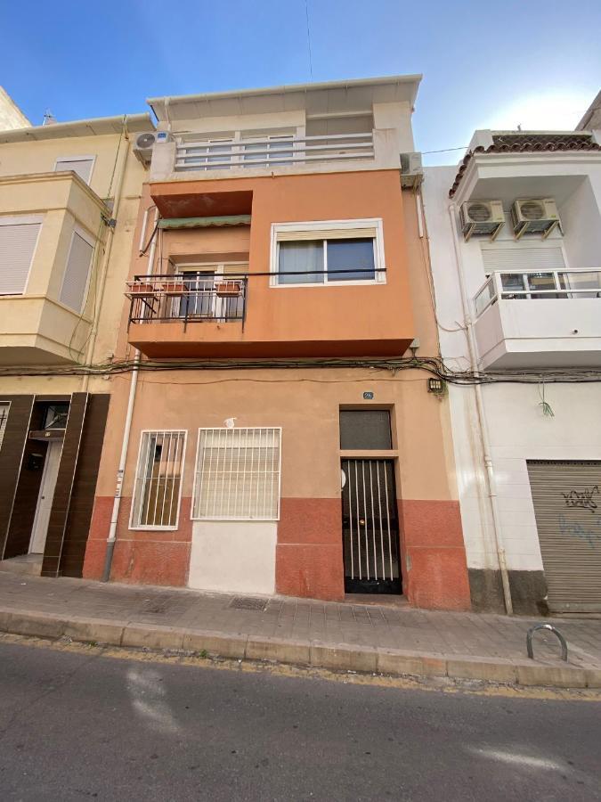 Cozy Apartment In Centre Of Alicante Near Plaza De Toros Luaran gambar