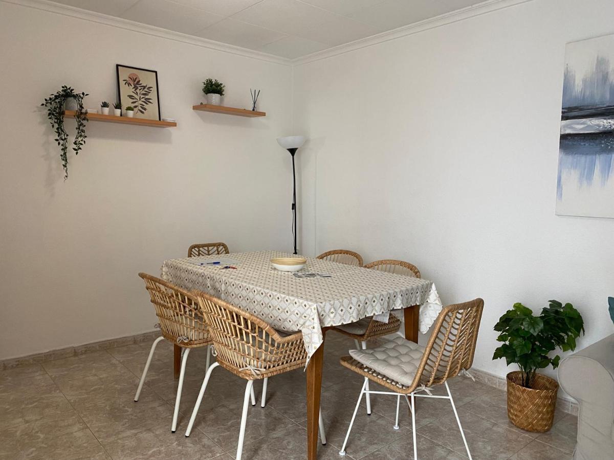 Cozy Apartment In Centre Of Alicante Near Plaza De Toros Luaran gambar