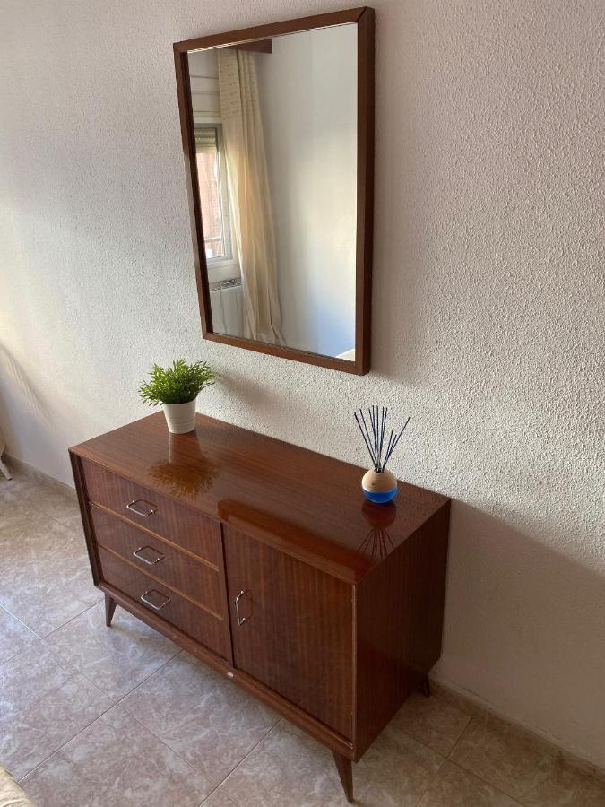 Cozy Apartment In Centre Of Alicante Near Plaza De Toros Luaran gambar