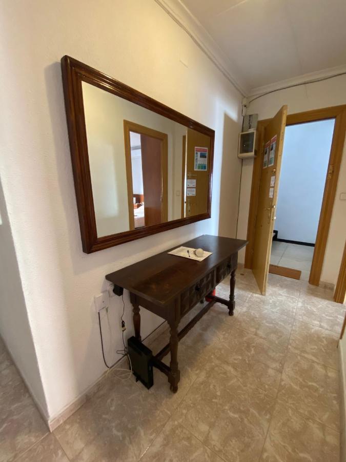 Cozy Apartment In Centre Of Alicante Near Plaza De Toros Luaran gambar