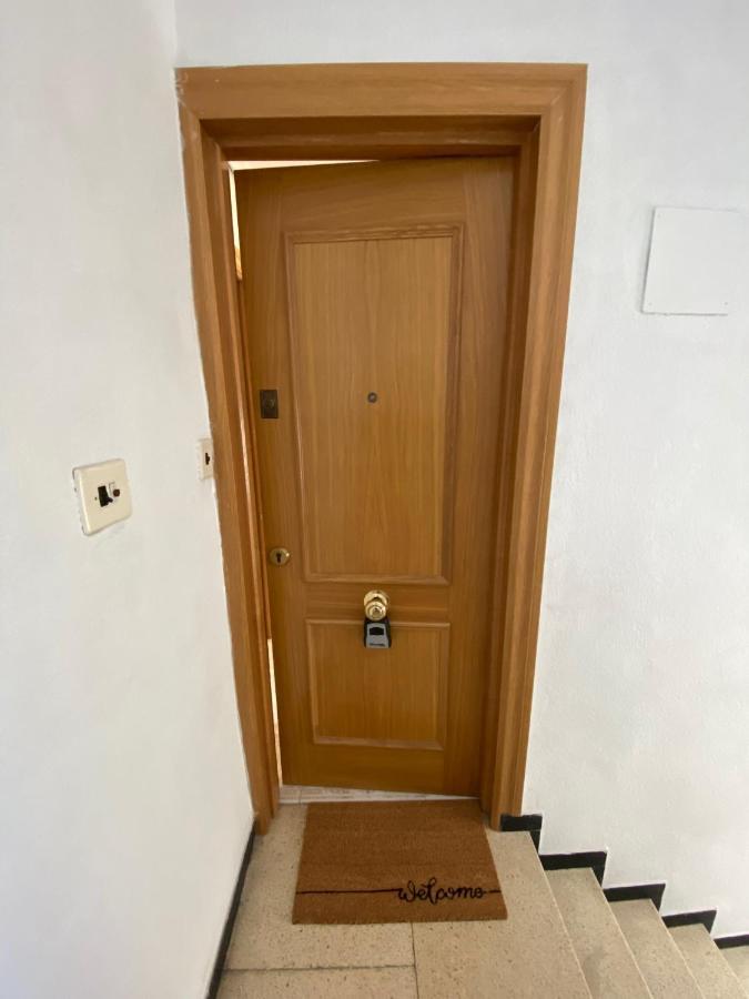 Cozy Apartment In Centre Of Alicante Near Plaza De Toros Luaran gambar