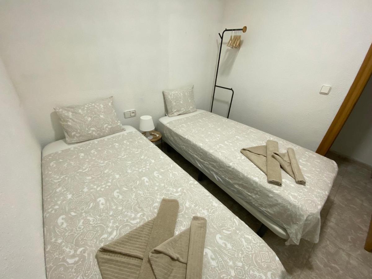 Cozy Apartment In Centre Of Alicante Near Plaza De Toros Luaran gambar